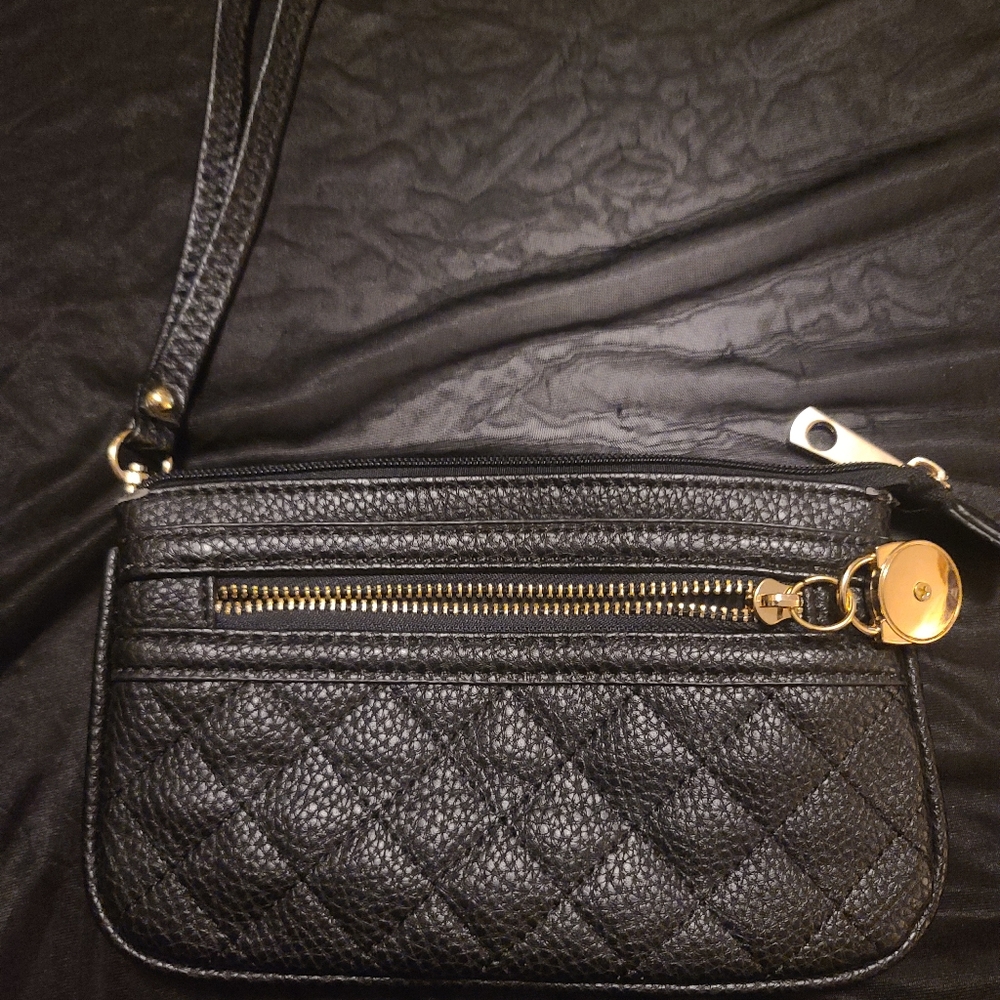 Quilted wristlet